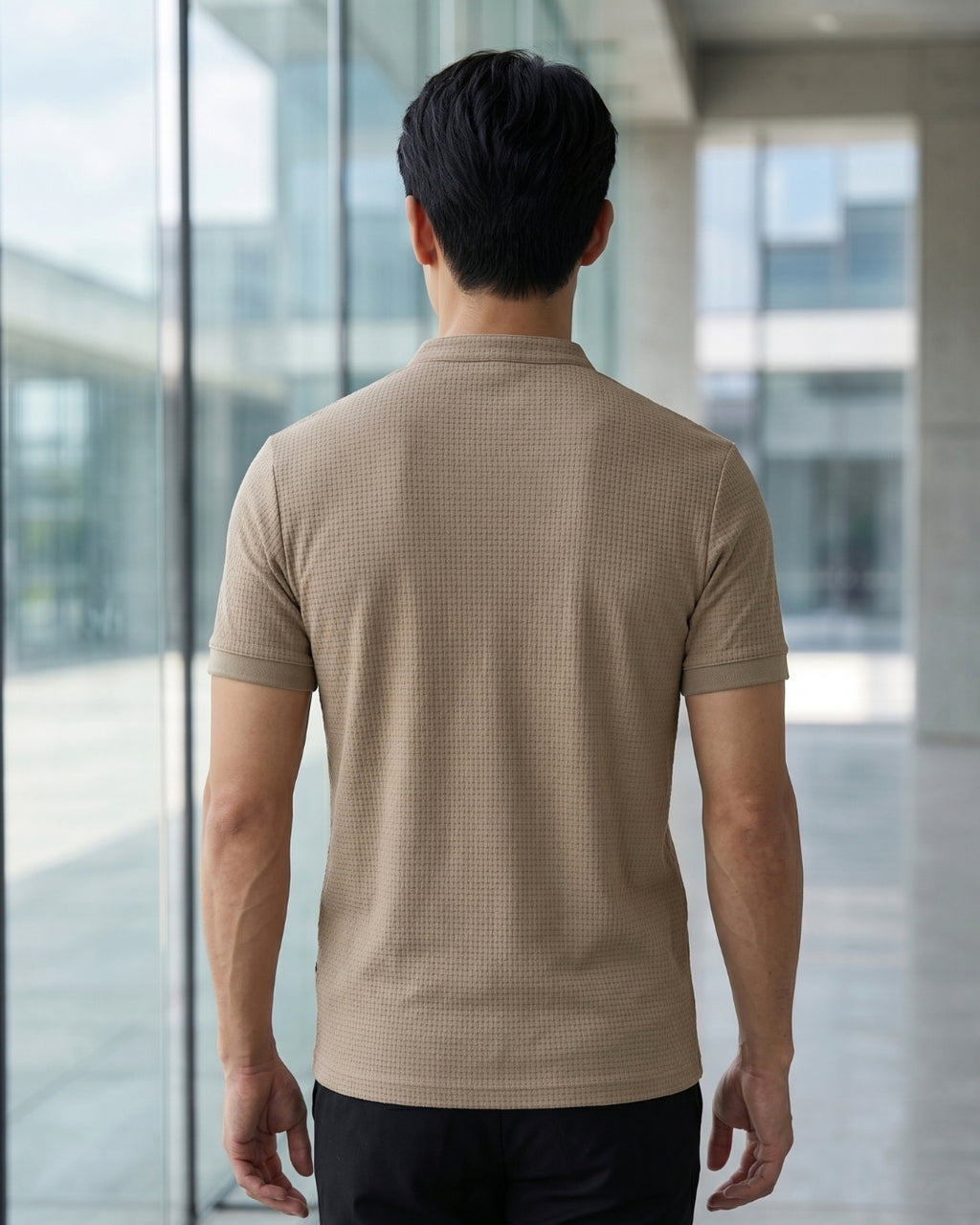 Camiseta Gola Henley Manga Curta Texturizada Minimalista