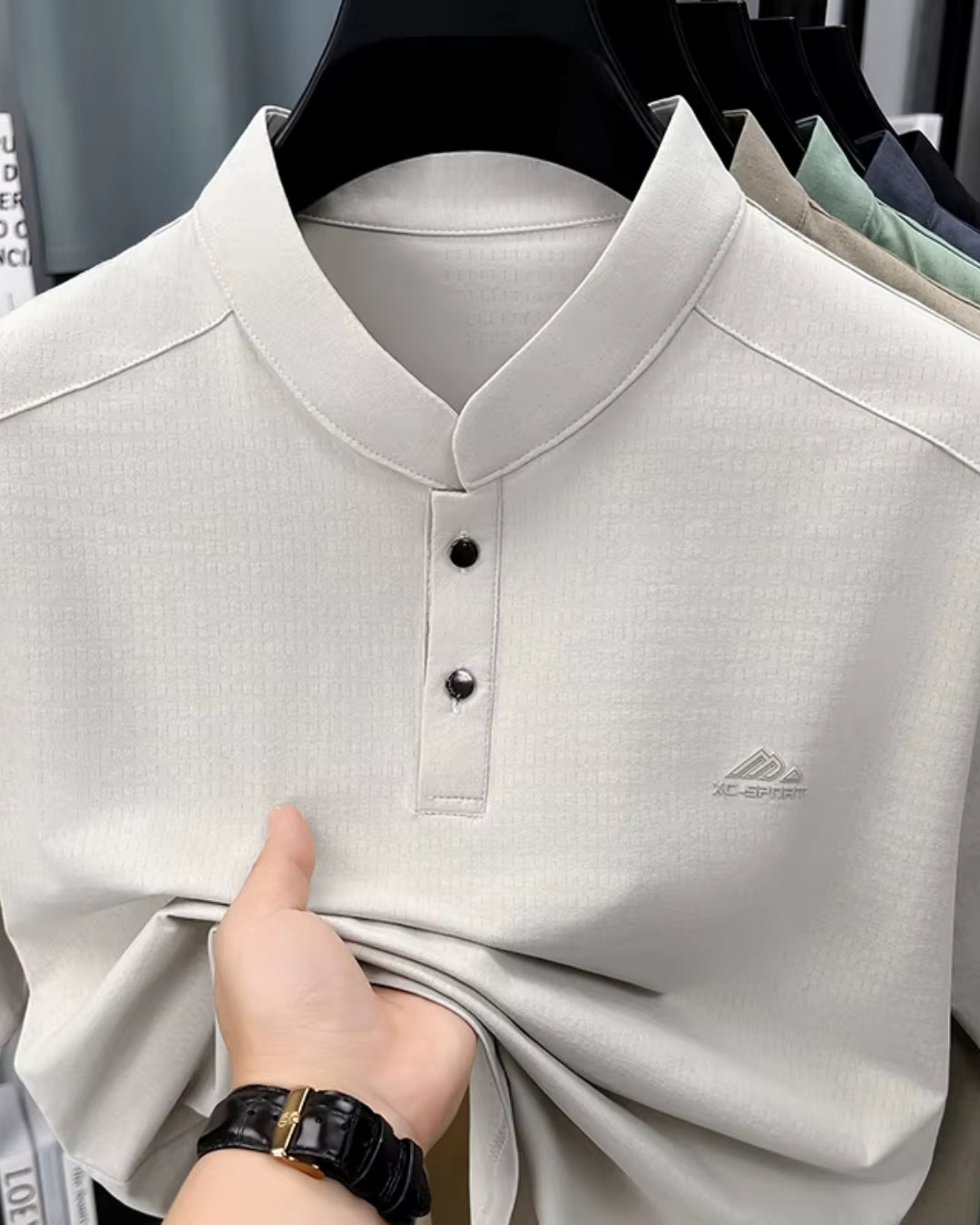 Camiseta Gola Padre Manga Curta Com Bordado Frontal