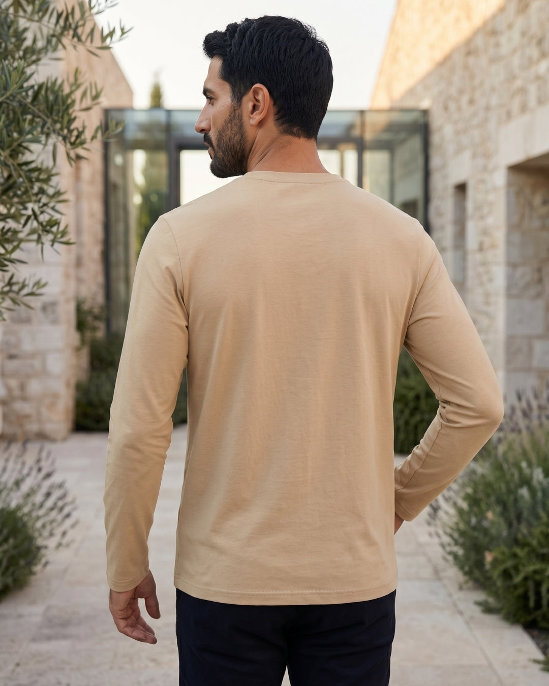 Camiseta Gola Careca Manga Longa Básica Minimalista