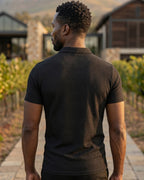 Camiseta Gola Henley Manga Curta Texturizada Minimalista