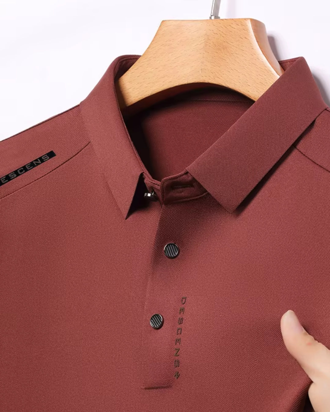 Camisa Polo Manga Curta Bordado Tipográfico Minimalista