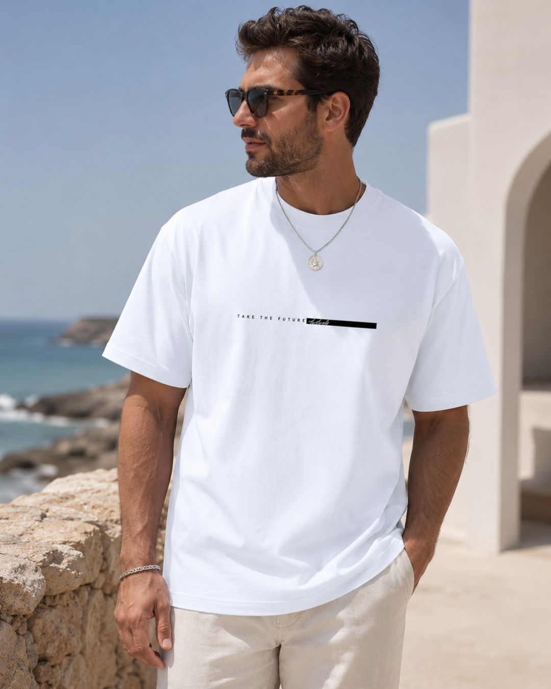 Camiseta Oversized Gola Careca Estampa Tipográfica