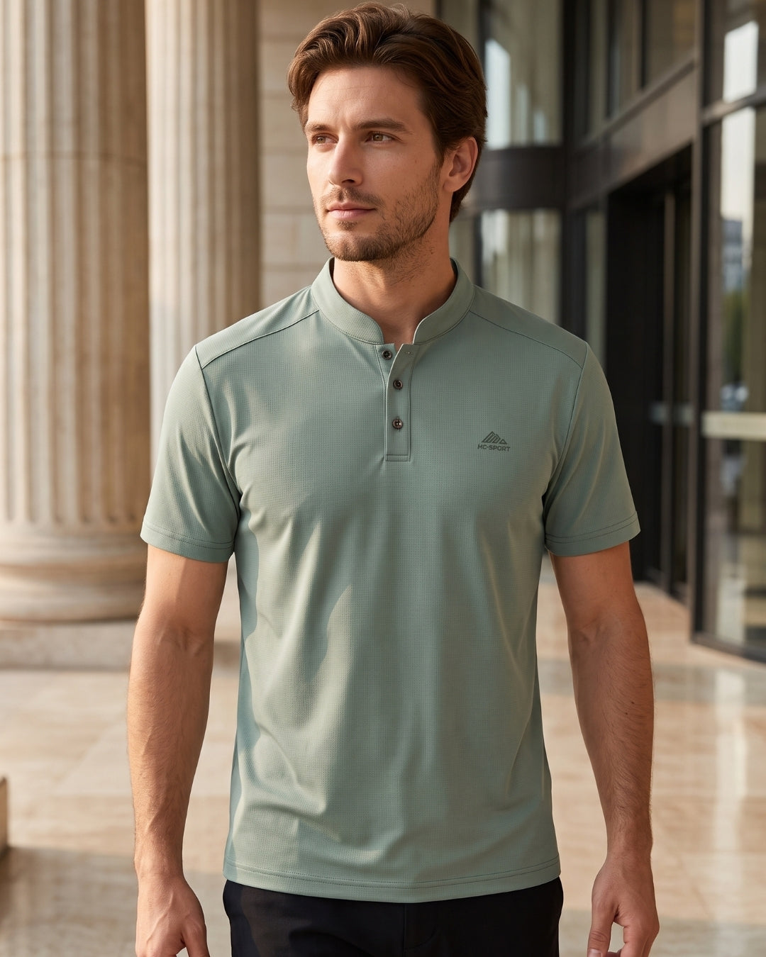 Camiseta Gola Padre Manga Curta Com Bordado Frontal