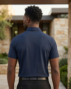 Camisa Polo Manga Curta Fechamento Embutido Minimalista