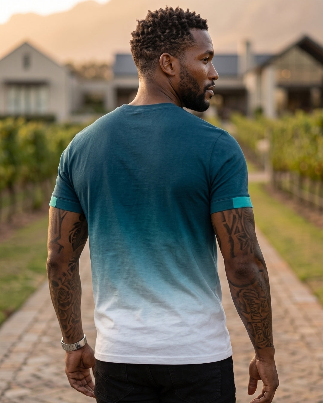 Camiseta Gola Careca Manga Curta Estampa Degradê