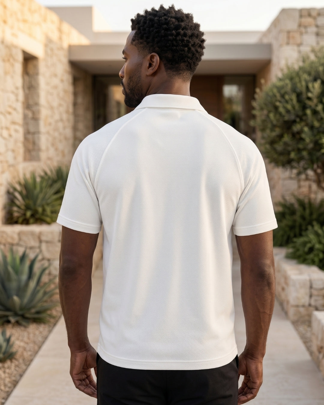 Camisa Polo Manga Curta Com Zíper E Recorte Raglan