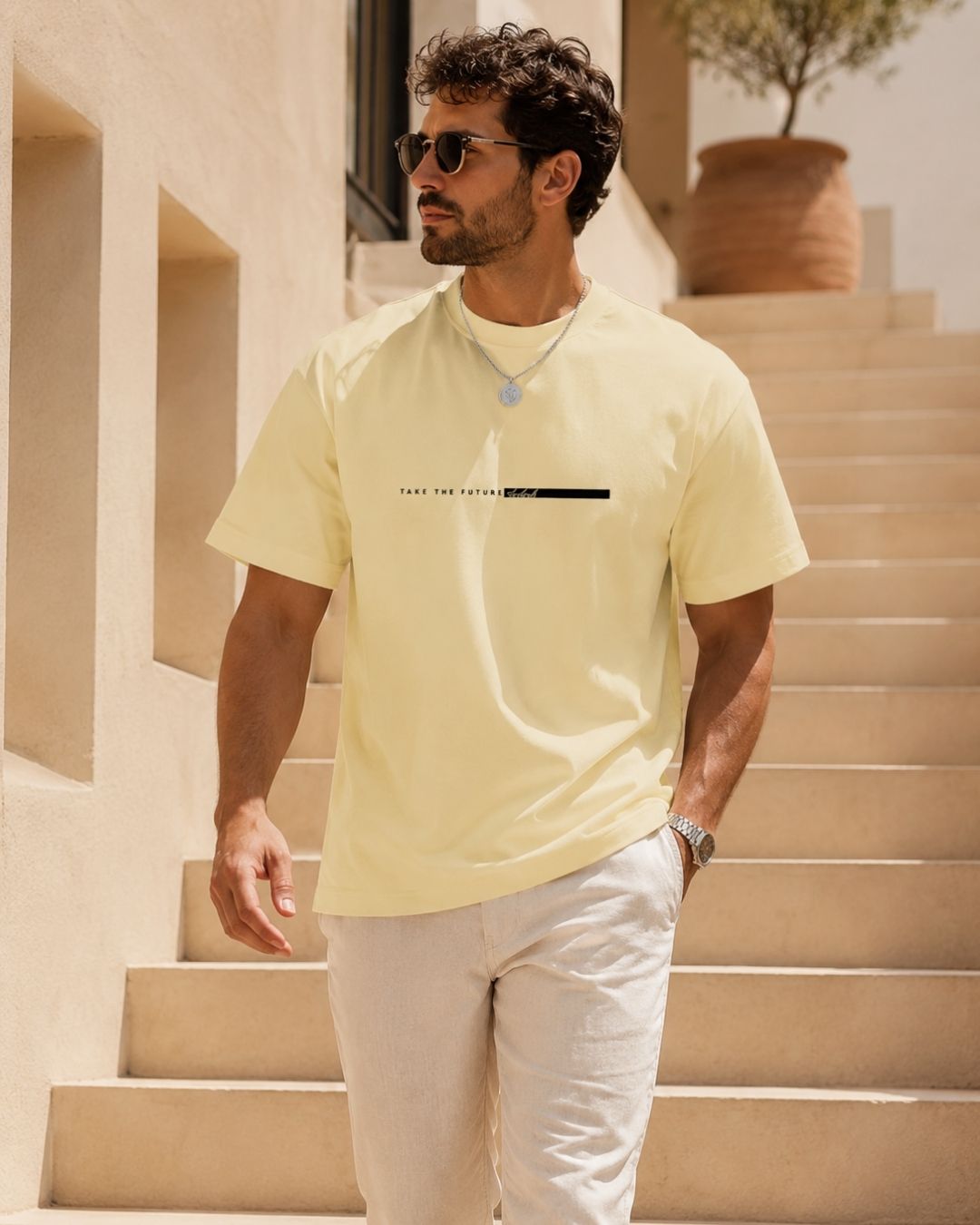 Camiseta Oversized Gola Careca Estampa Tipográfica
