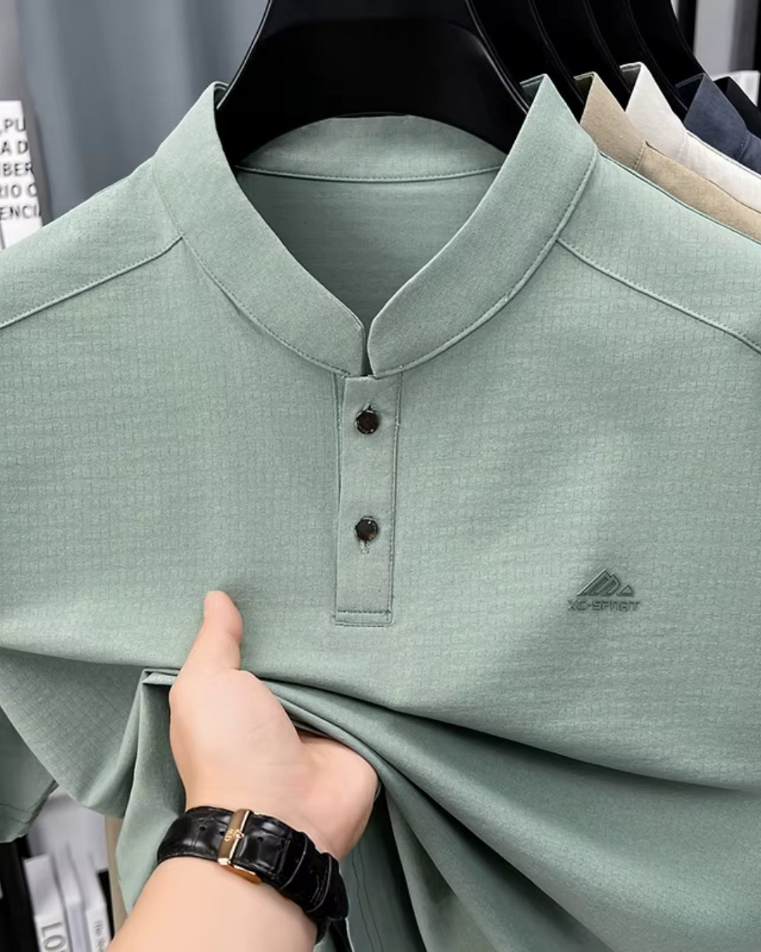 Camiseta Gola Padre Manga Curta Com Bordado Frontal
