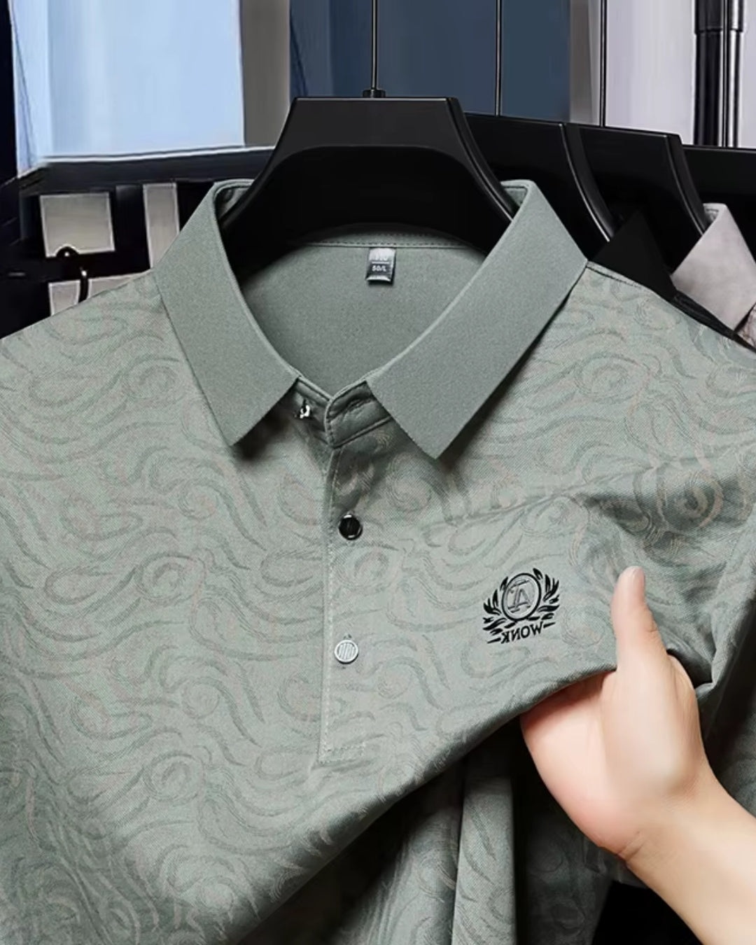 Camisa Polo Manga Curta Estampa Abstrata Com Bordado