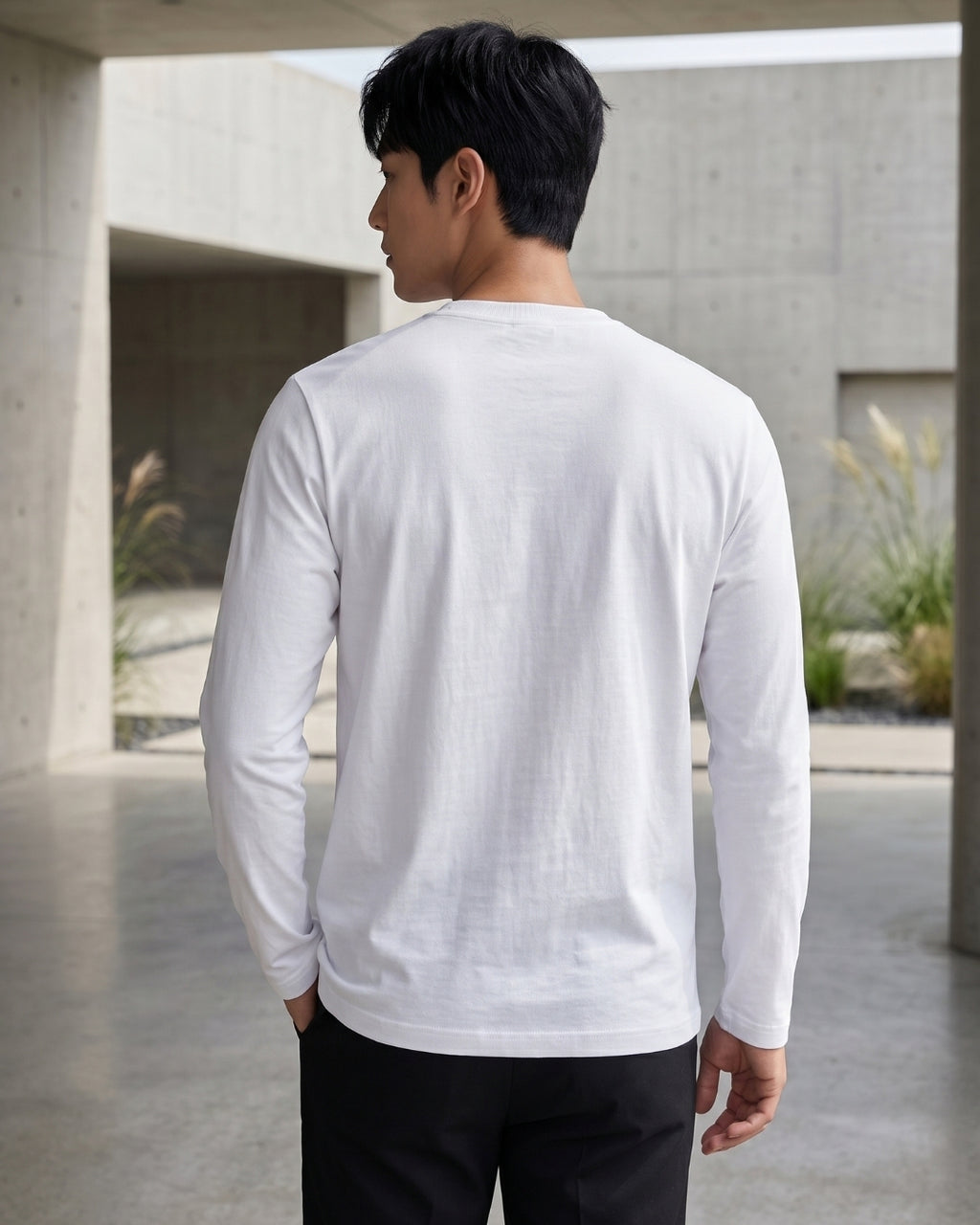 Camiseta Gola Careca Manga Longa Básica Minimalista