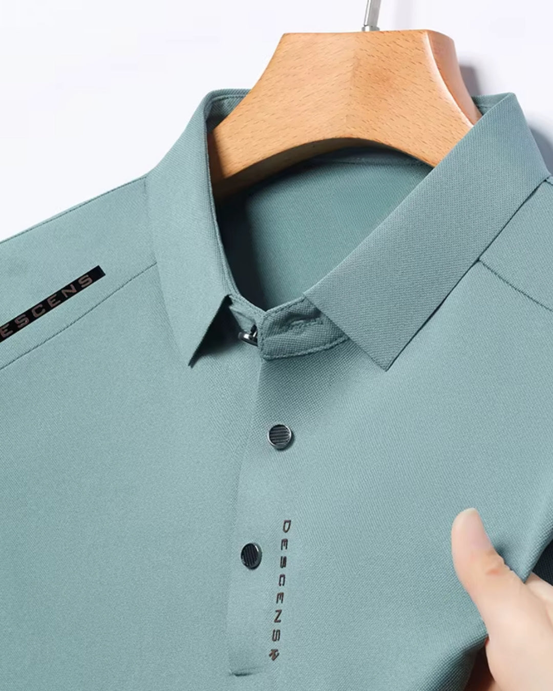 Camisa Polo Manga Curta Bordado Tipográfico Minimalista